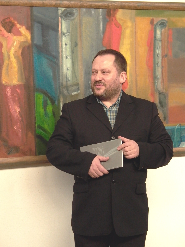 Stanisław Tabisz, prezes ZO Krakowskiego ZPAP otwiera wystawę