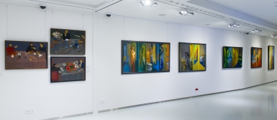 Po lewej obrazy z cyklu Uczta ( lata 80.)