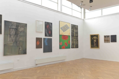 Prace od lewej L. Orzecha, J. Orbitowskiego, K. Kiwerskiego, na wprost A. Marczyńskiego